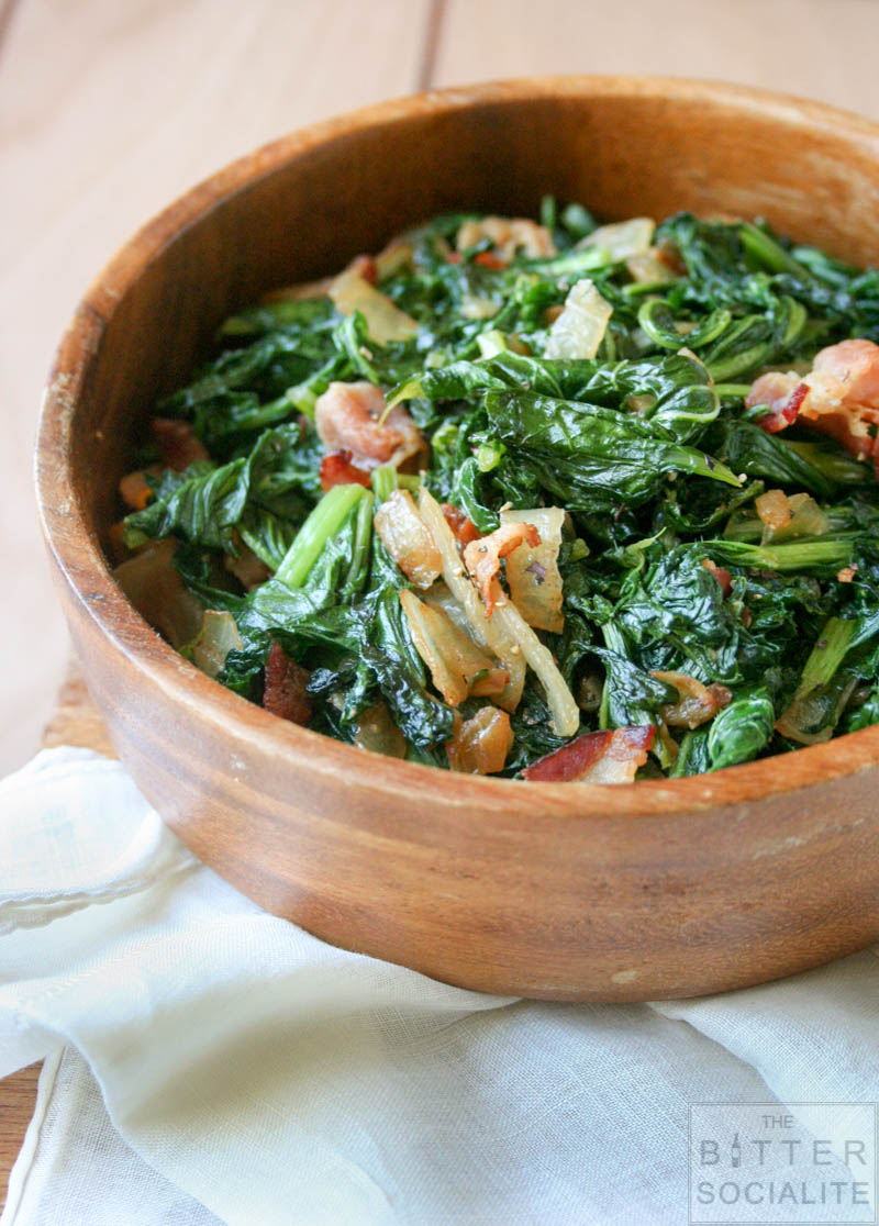 What kind of seasonings go well with turnip greens?